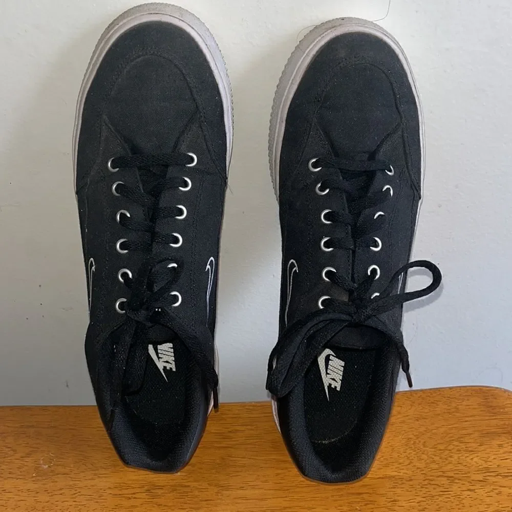 Nike size 10